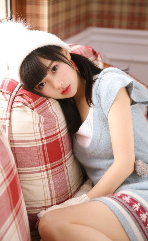 大胆开放萝莉甜美花边情趣内衣性感酥胸图片