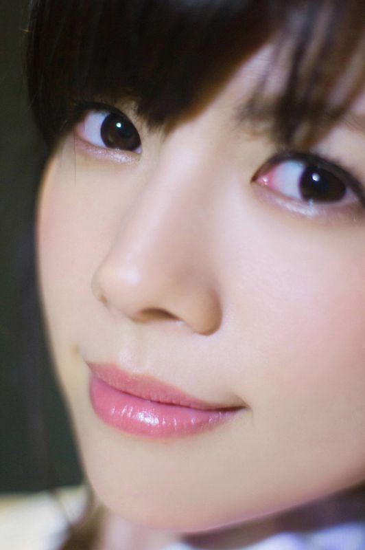 日本90后美女松川佑依子清新外拍