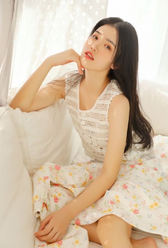 长腿妖娆御姐私房性感诱惑冷艳氧气美女写真
