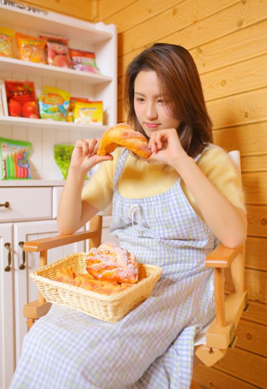 御姐美女私房内衣大胆美乳销魂人体激情艺术写真