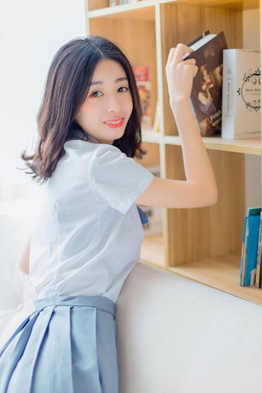 校园超短裙少女清雅阳光气质图书馆养眼诱惑写真