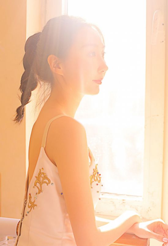 娇嫩可爱少女居家小清新生活纯真甜美写真