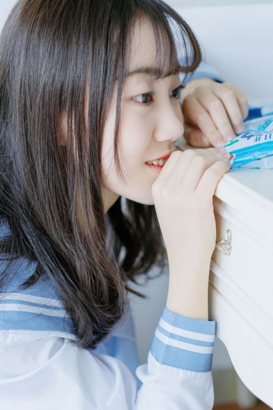 校园jk美少女长发唯美氧气写真图片