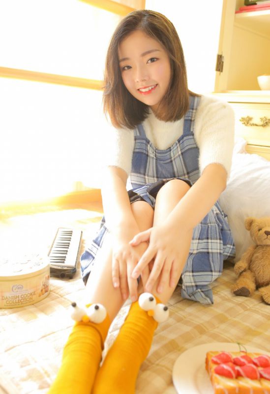 极品童颜幼妻美女床上妩媚妖娆性感图片