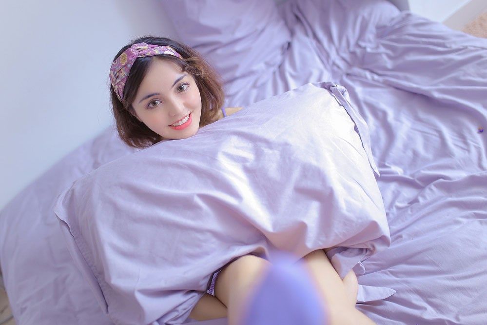 混血儿美女淡雅性感私房酥胸美臀诱惑写真