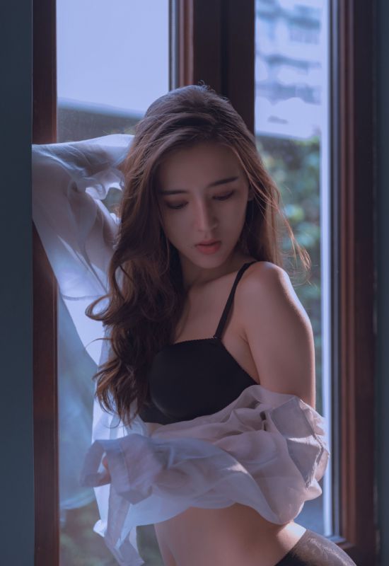 亚洲内衣女神妖娆大胆浴缸妩媚人体艺术写真