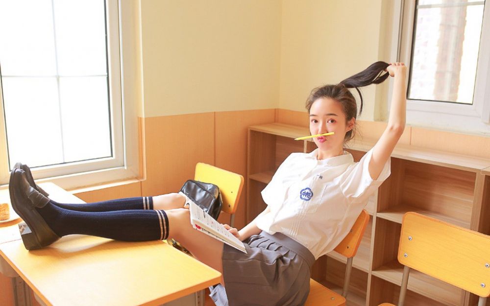 校园文科系萌妹子jk制服短裙清纯写真