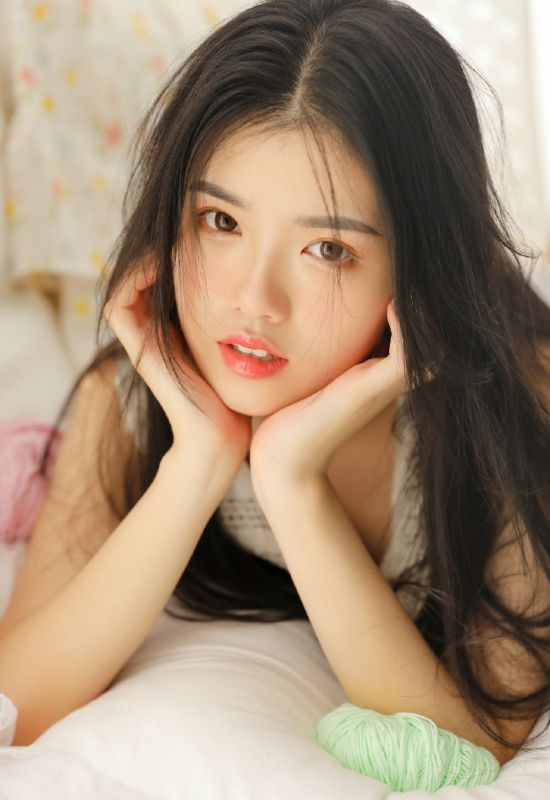 散发美女御姐高挑大长腿极品私房诱惑写真
