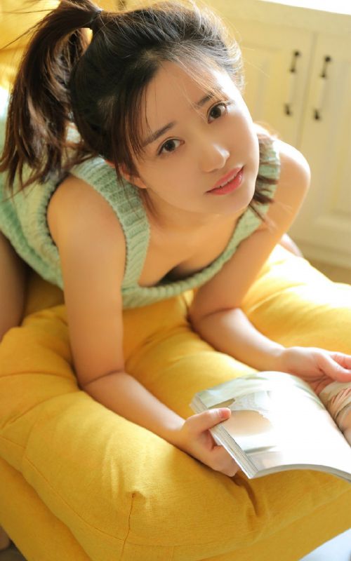 清纯美女软妹吊带内衣白嫩美腿氧气小清新写真图片