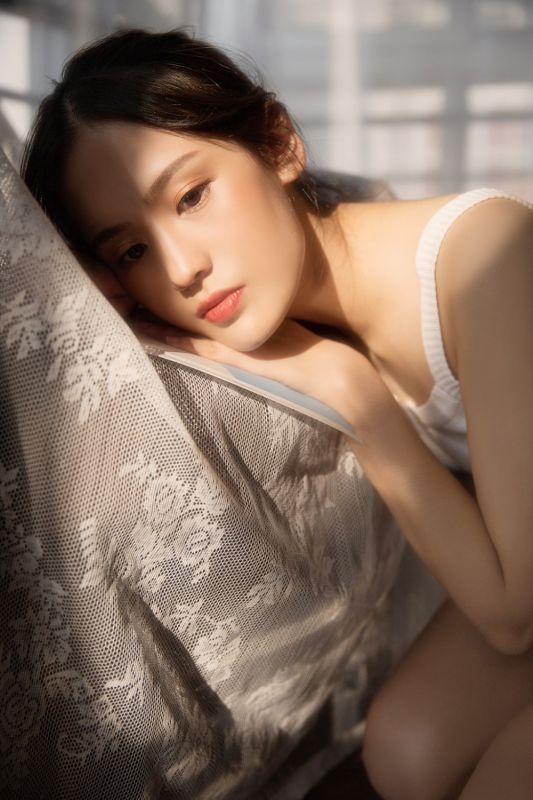 童颜巨乳萝莉室外湿身福利美腿诱惑写真