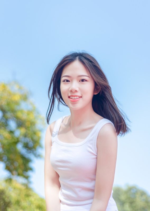 大学生美女模特小清新运动装长腿性感写真