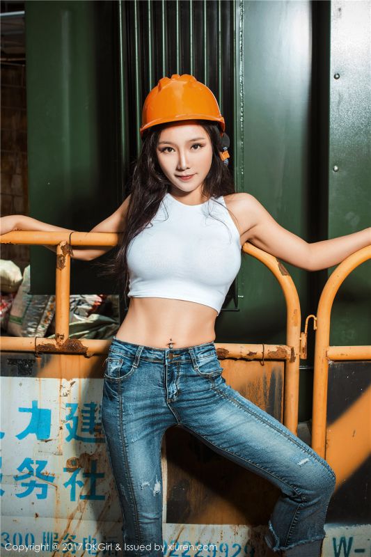 宅男女神媛美人牛仔裤露腹肌美腰长腿性感姿色迷人写真