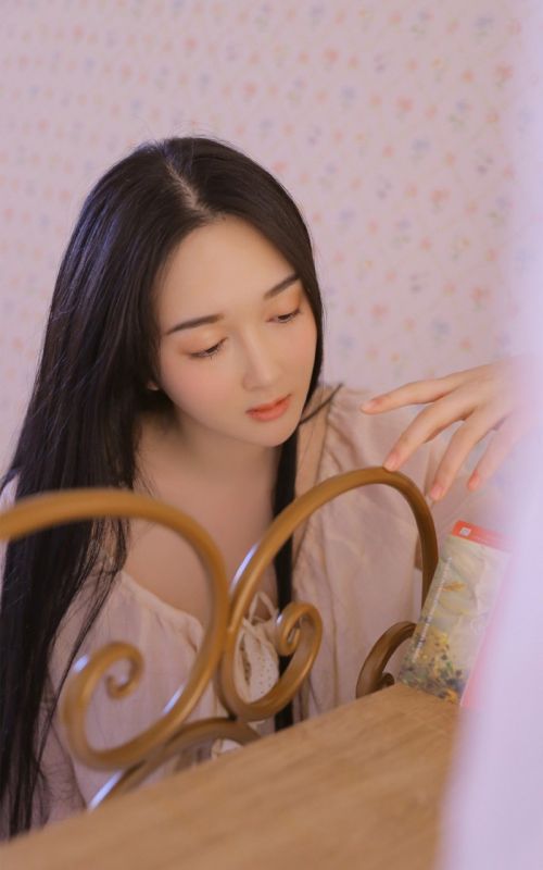 极品少妇床上姨母睡衣的诱惑风骚嫂子性感写真图片