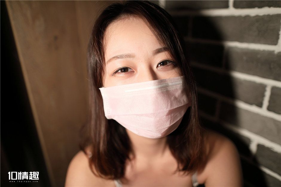 原味内裤奇缘美女裸大b狠狠爱口罩女人人体艺术摄影