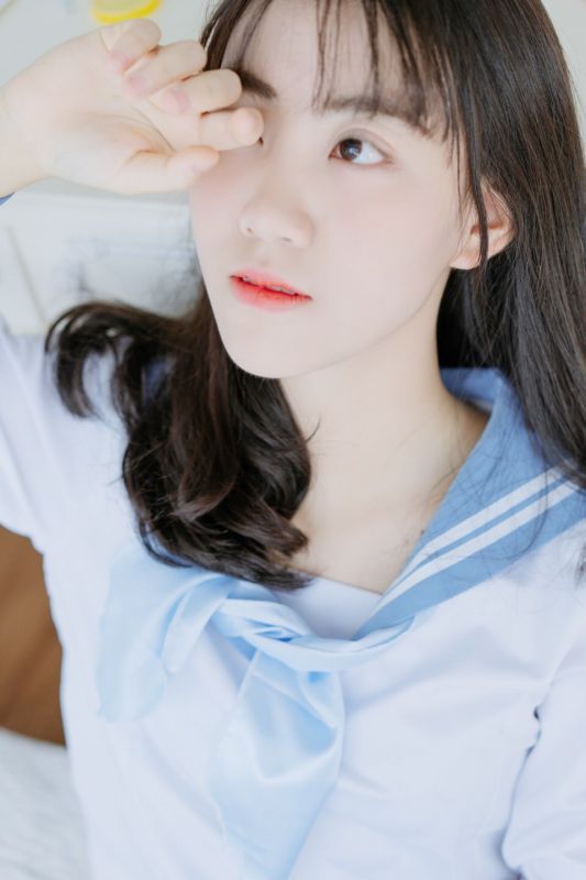 校园jk美少女长发唯美氧气写真图片