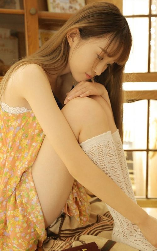 清纯治愈系美女居家甜美可爱天然素人诱惑写真图片