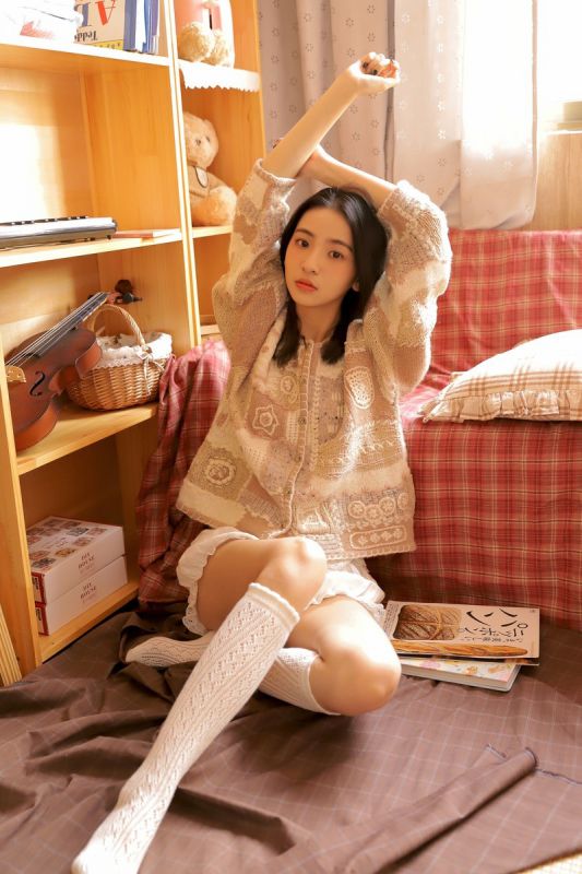 日系文艺气质美女小清新白皙长腿私房香艳清纯写真