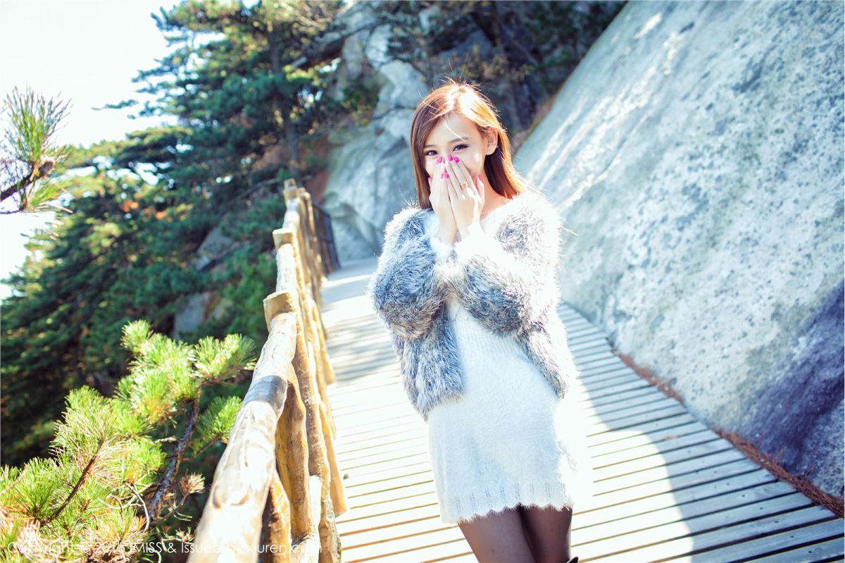 爱蜜社睡衣美女李玉洁Daisy床上诱人图片