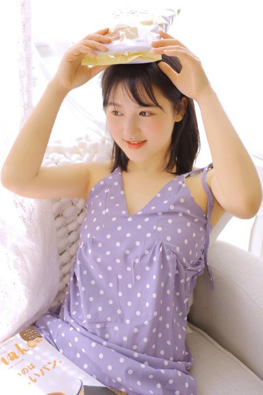 邻家微胖女孩漂亮脸蛋粉嘟嘟可爱清纯白嫩性感私房图