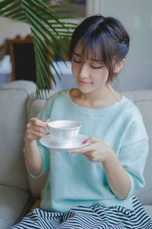 治愈阳光白嫩美女幼妻休闲养生时光清纯图片