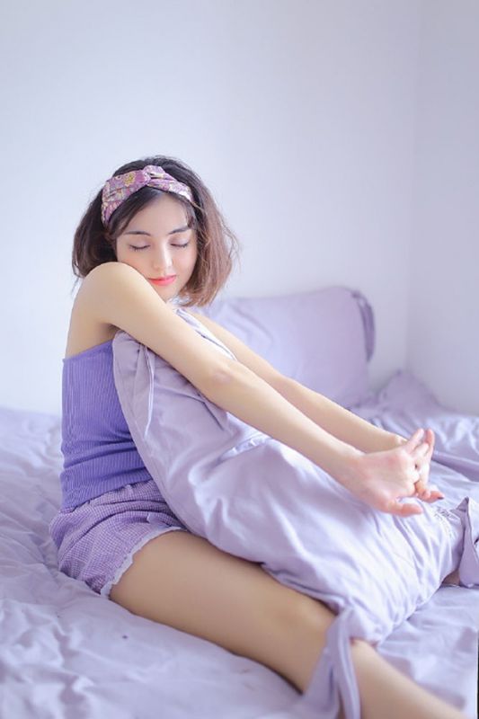 混血儿美女淡雅性感私房酥胸美臀诱惑写真