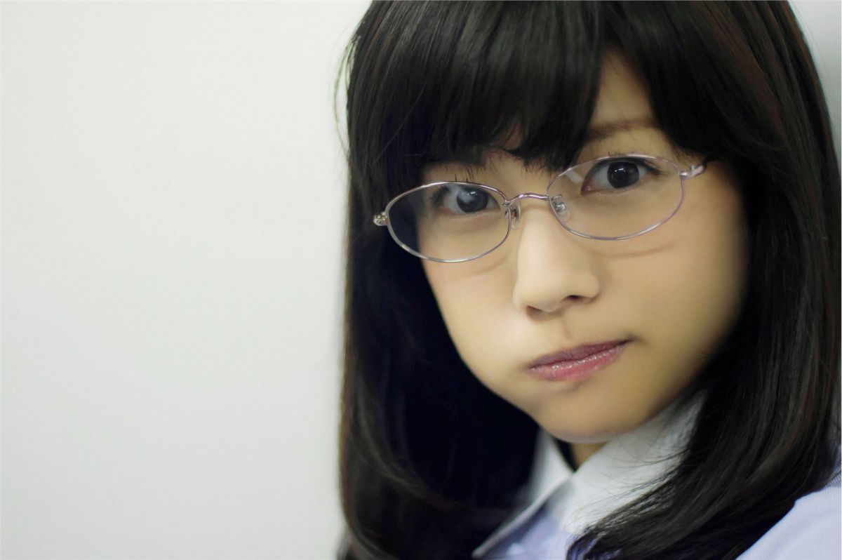 日本90后美女松川佑依子清新外拍