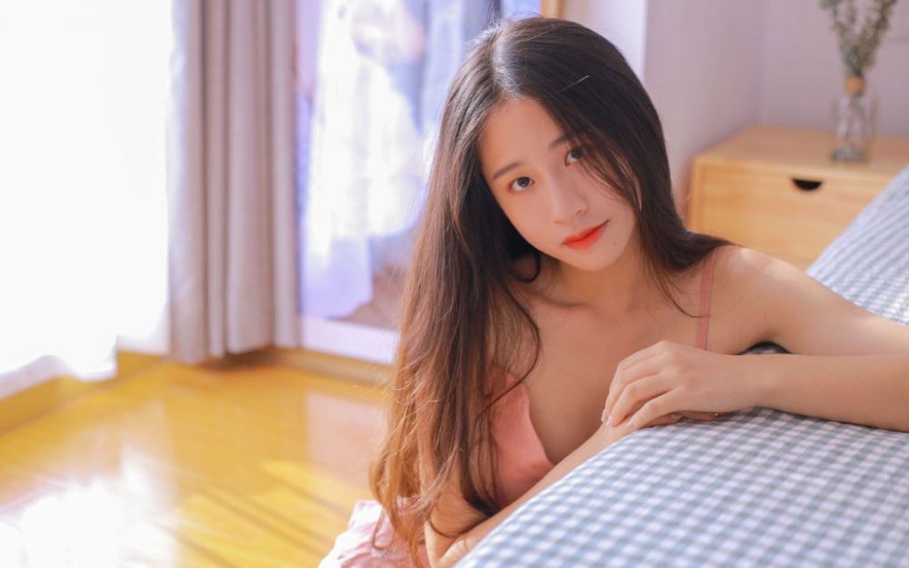 美艳甜美御姐空灵梦幻长腿骨感火辣图片