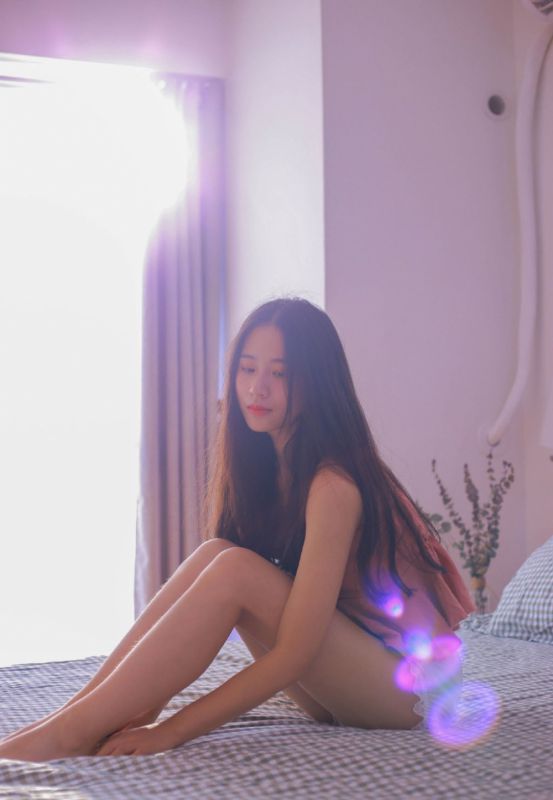 美艳甜美御姐空灵梦幻长腿骨感火辣图片