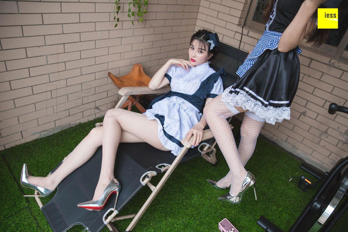九妹&梦梦 《双生女仆2》写真套图