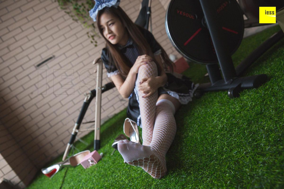 九妹&梦梦 《双生女仆2》写真套图