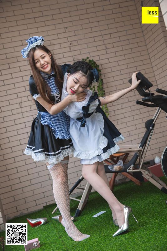 九妹&梦梦 《双生女仆2》写真套图