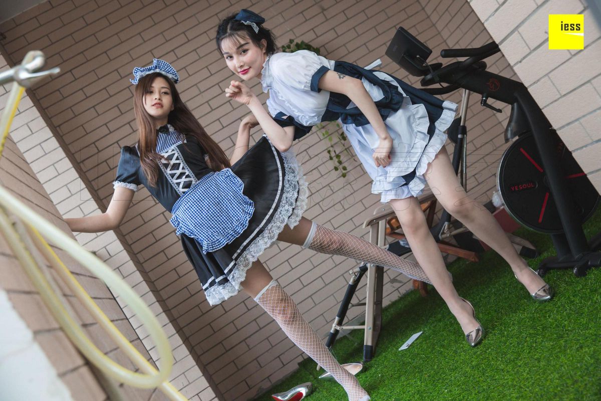九妹&梦梦 《双生女仆2》写真套图