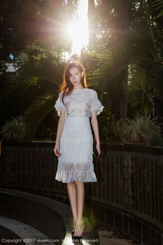 萌琪琪Irene 泳池写真