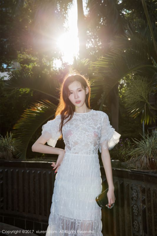 萌琪琪Irene 泳池写真
