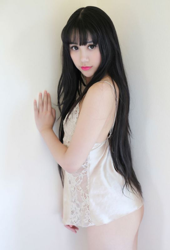 性感美女杨晓青儿私房翘臀诱惑写照