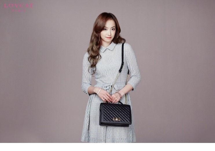 韩国明星崔雪莉甜美迷人写真照