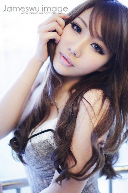 熟女黑丝长腿诱惑写真