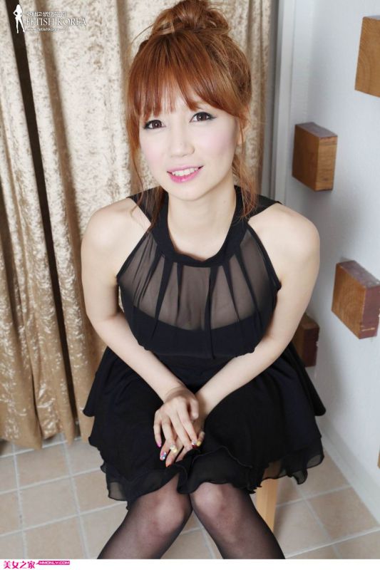 韩国趋向俱乐部里的性感美女高清图