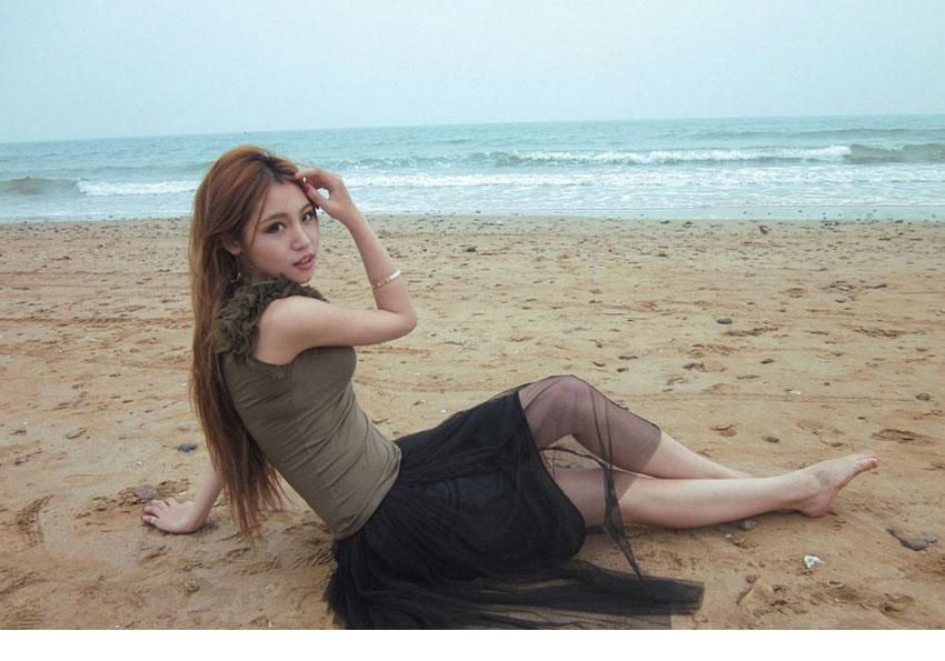 比基尼嫩模酒店性感写真大图