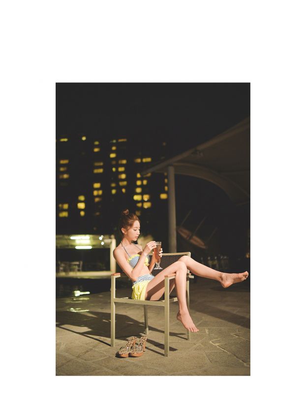 韩国比基尼少女户外诱惑写真