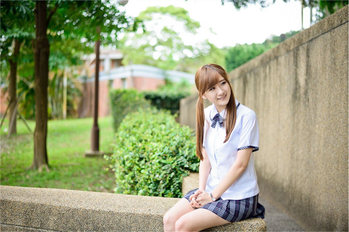 学生装美女思娴清纯唯美外拍