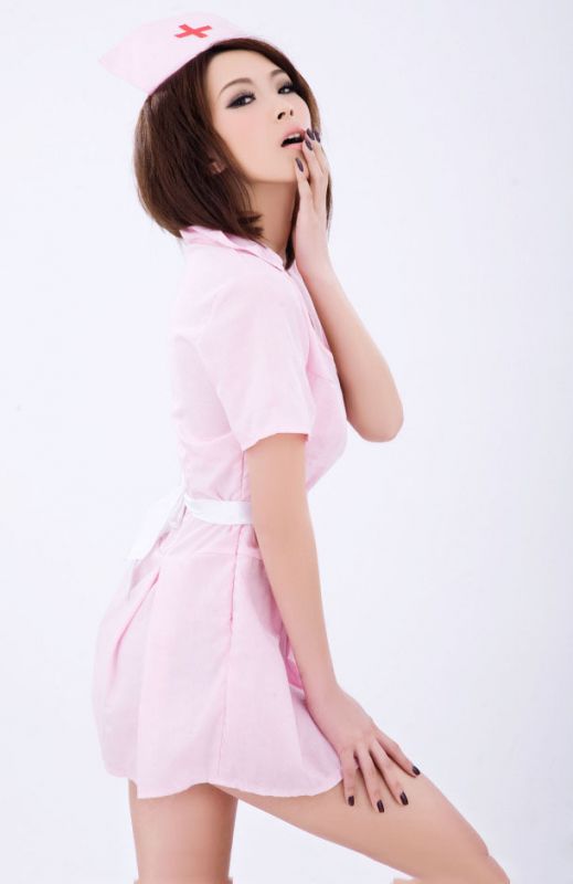 护士装美女范诗琪私房性感写真