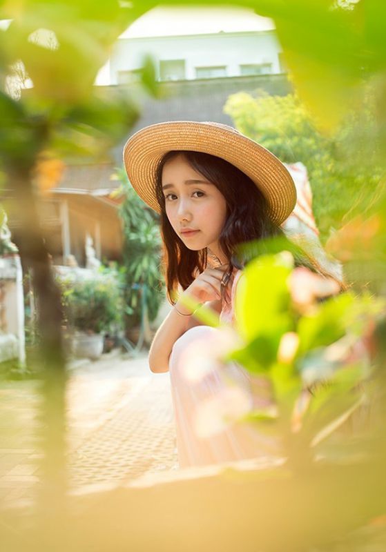 漂亮女生午后唯美写真