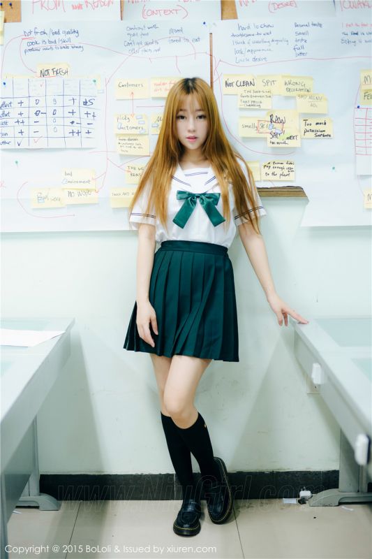 学生装美女王语纯室内清纯唯美写真照