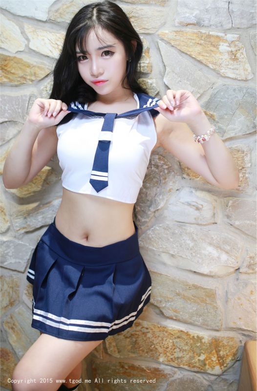 比基尼少女云湘Boa浴缸湿身照