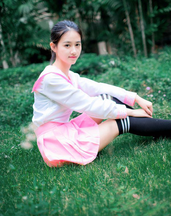 清纯校花阿能古水手服迷人写真