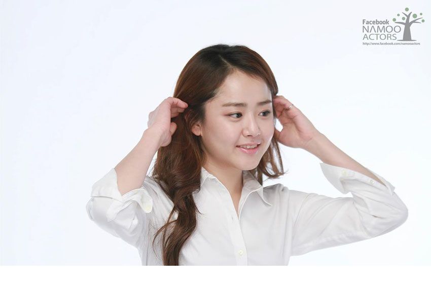 韩星文根英卖萌广告写真