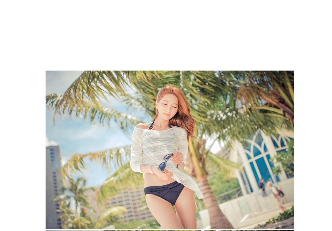 韩国泳装少女海边大秀迷人乳沟