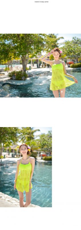 韩国泳装少女海边大秀迷人乳沟