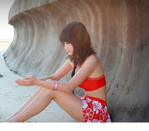 沙滩比基尼美女高清写真集